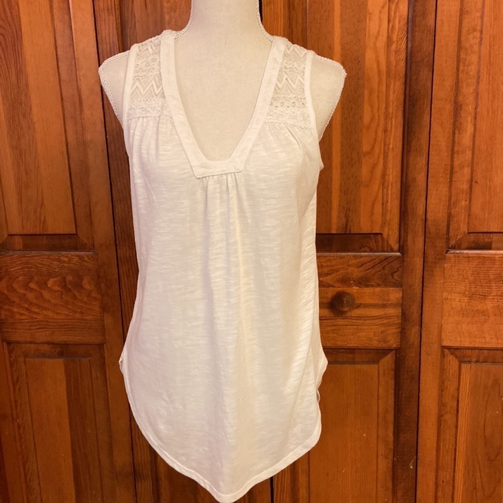 Almost Famous Tank Lace Yoke Medium EUC